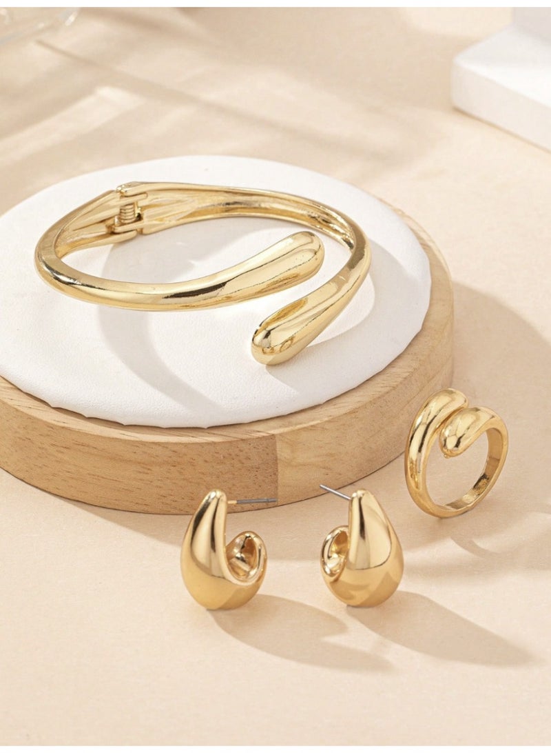 ڤيا مجموعة إكسسورات فاخرة مكونة من أربع قطع (سوار + خواتم + أقراط + قلادة) بتصميم قطرة الدمع باللون الذهبي المطفي - Image 2